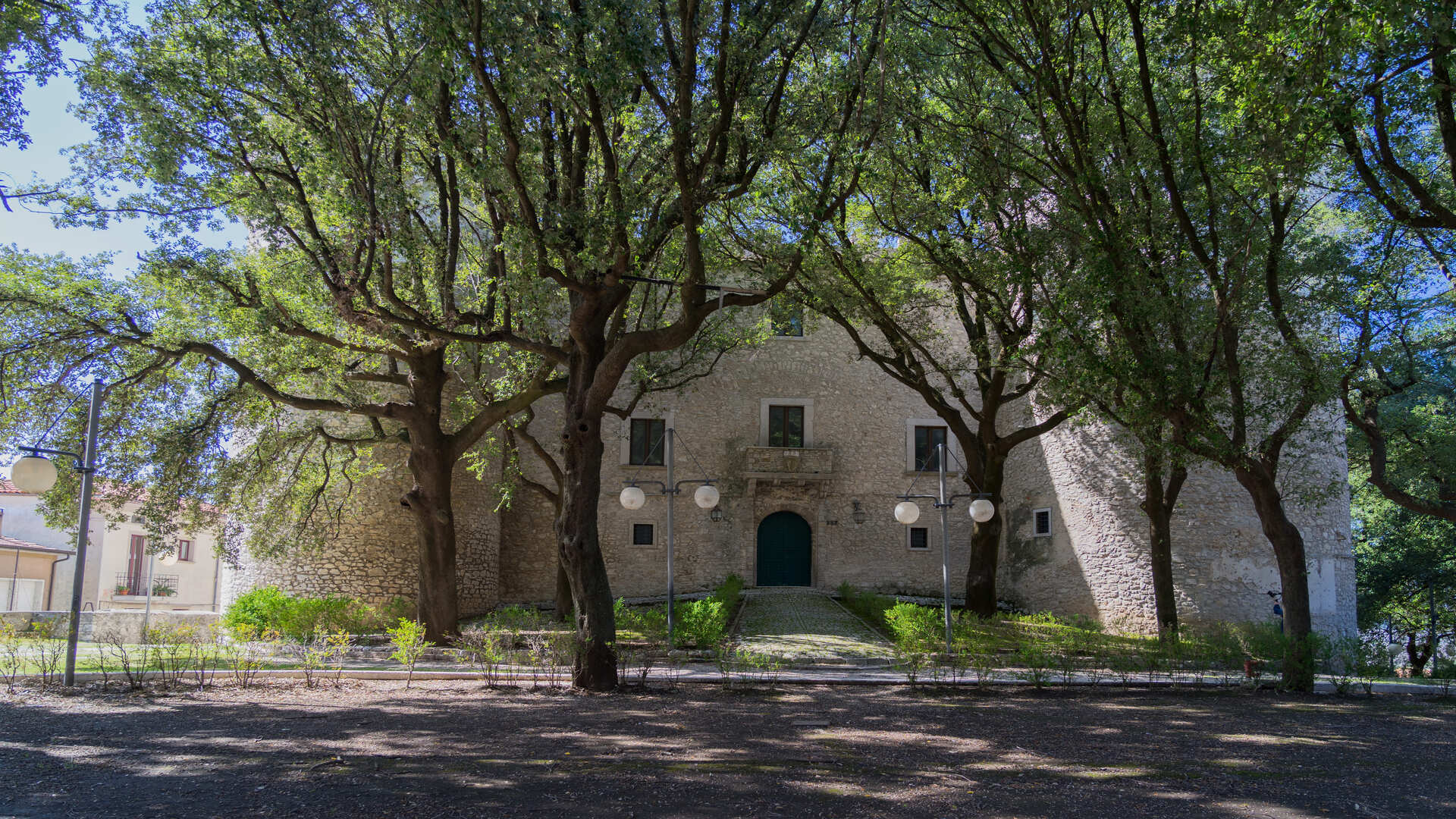 Castello Pignatelli di Monteroduni